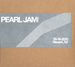 2010-05-18: The Prudential Center, Newark, NJ, USA by Pearl Jam